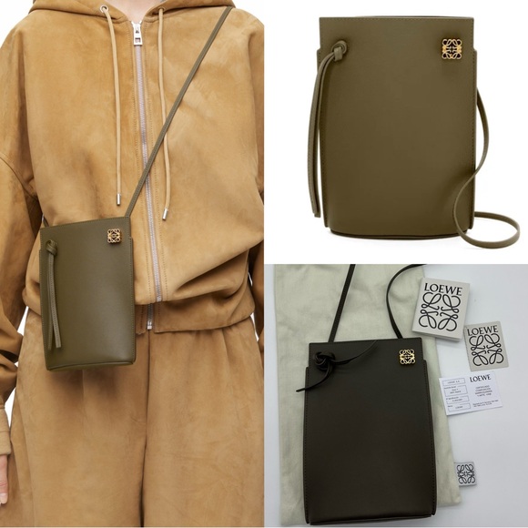 Authentic New Loewe Dice pocket classic calfskin - Picture 2 of 16